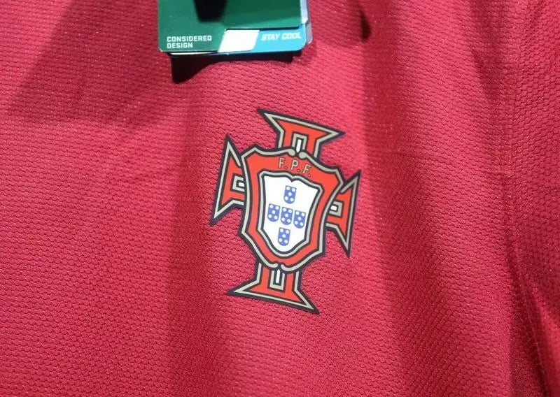 MAILLOT PORTUGAL DOMICILE VERSION MANCHES LONGUES 2012 - ZamaFoot